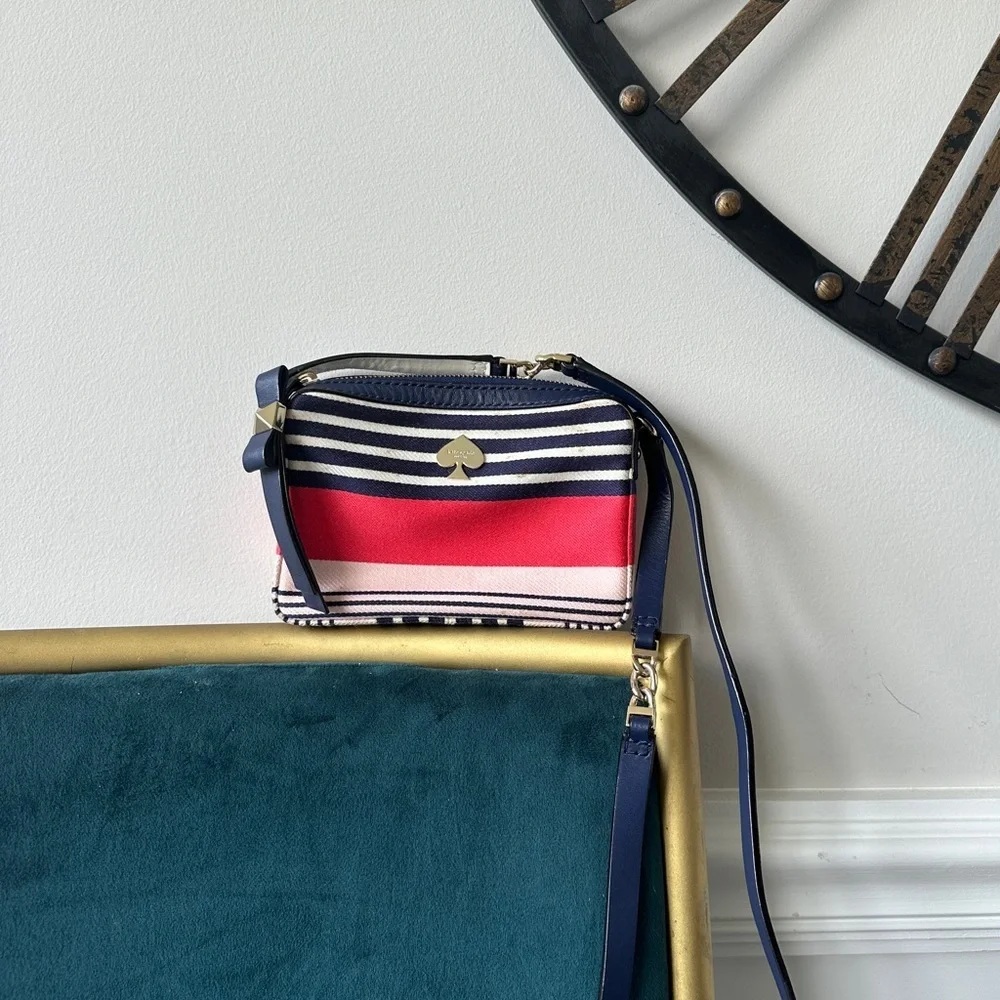 Kate Spade stripped wallet crossbody purse
